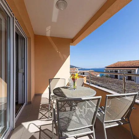 Gorgeous In With Wifi Apartamento Duće