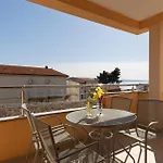 Apartamento Gorgeous In With Wifi