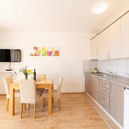 Gorgeous In With Wifi Apartment Duce
